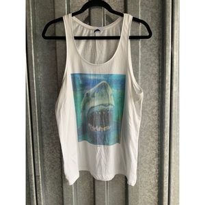 10/$30💵 Divided Shark Tank Top Sz S